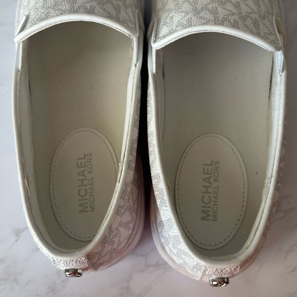 NIB Michael Kors Keaton Logo Slip-on White Sneakers
Size 7 - Picture 8 of 11